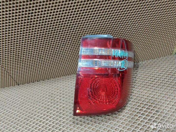 Фонарь задний правый Toyota Alphard MNH10W 1mzfe