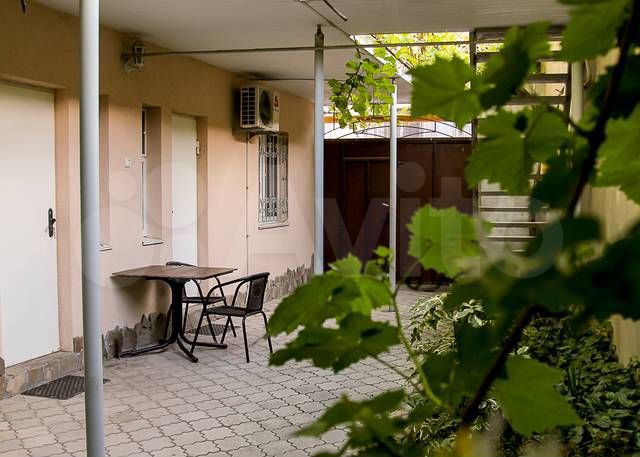 Дом 20 м² на участке 1 сот.