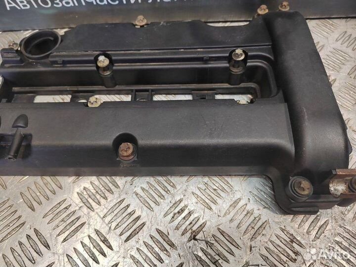 Клапанная крышка Opel Corsa 1.2 Z12XEP