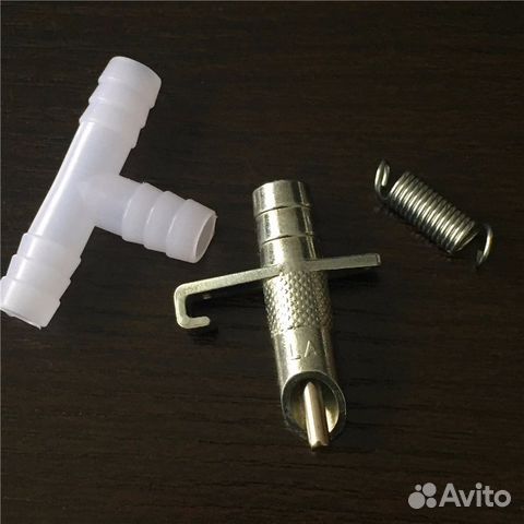 Ниппельная поилка для кроликов