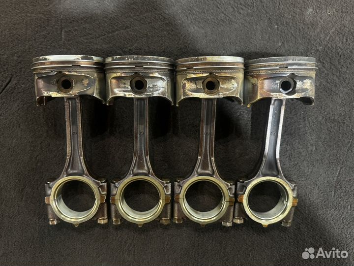 Поршень с шатуном G4ED Elantra 3 XD Тагаз 1.6