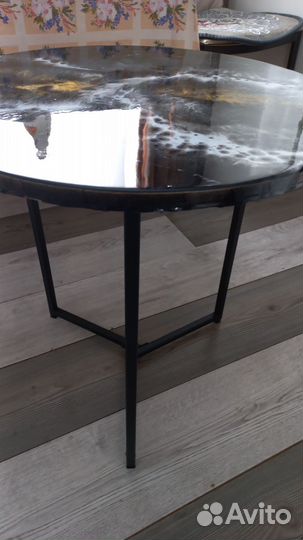 Журнальный столик