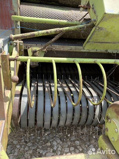 Пресс-подборщик Claas Rollant 44, 1990