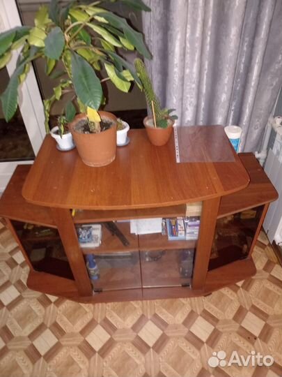 Тумба под тв