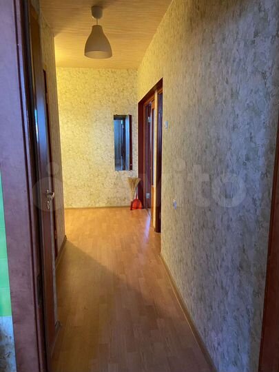 Доля в 2-к. квартире, 56,5 м², 22/27 эт.