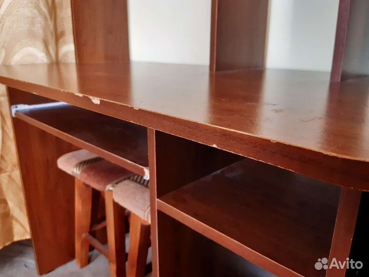 Компьютерный стол