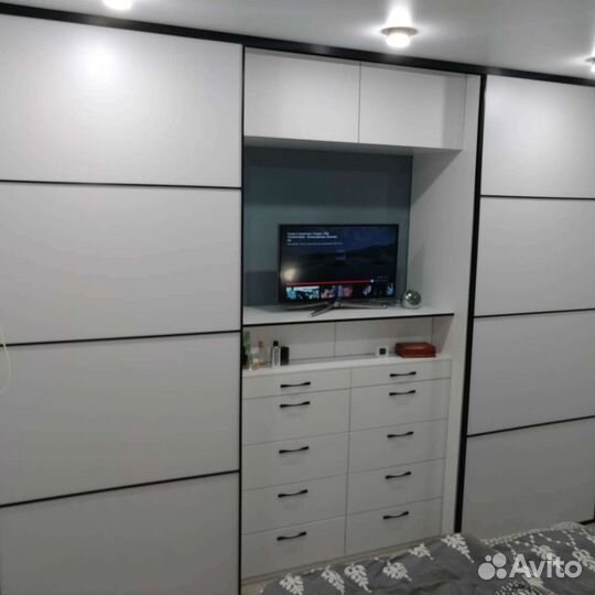 Шкафы, Шкафы-купе и Гардеробные на заказ, по досту