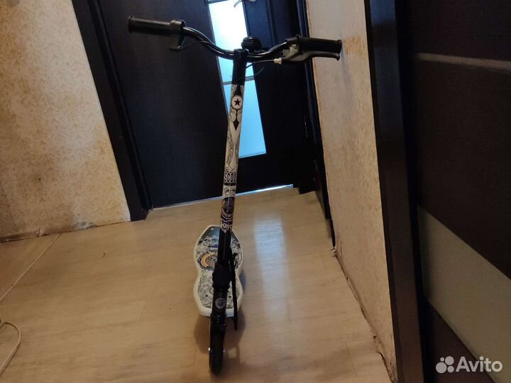 Электросамокат e scooter