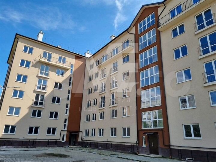 2-к. квартира, 52,4 м², 1/6 эт.