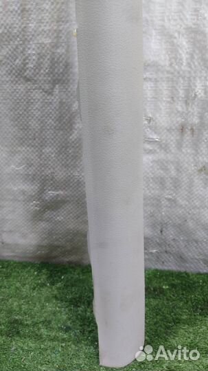 Обшивка правой стойки Suzuki Grand Vitara 2008