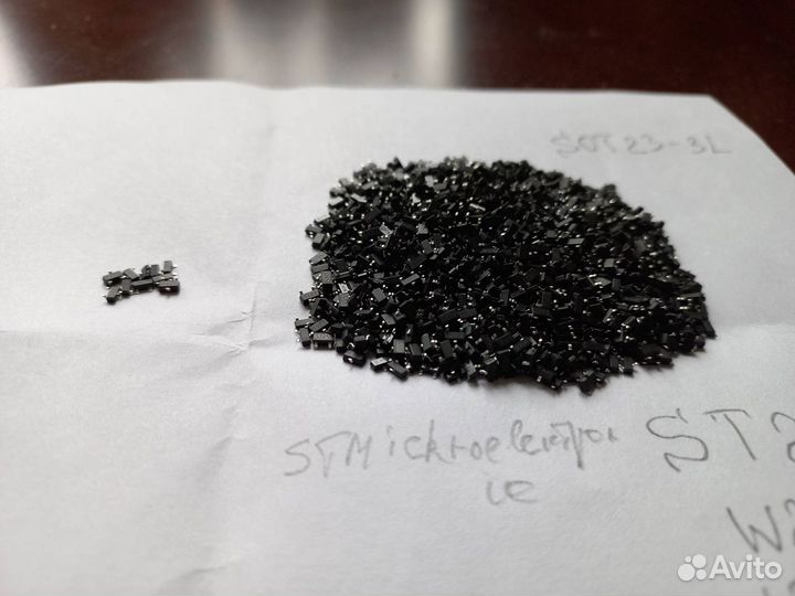 Полевые транзисторы N-канала 2N7000 и 2N7002