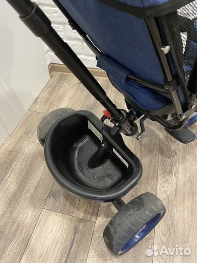 Трехколесный велосипед