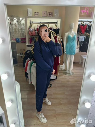 Спортивный костюм женский