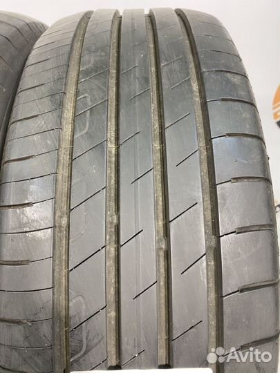 Goodyear EfficientGrip Performance 215/55 R18 100V