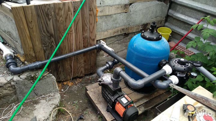 Монтаж оборудования бассейна