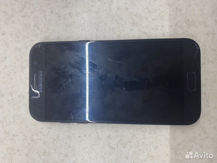 Телефон Samsung galaxy a5 2017