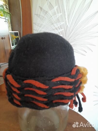 Шапка женская из фетра