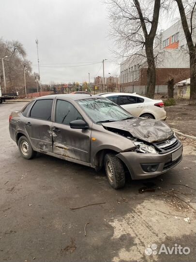 LADA Granta 1.6 МТ, 2015, 132 000 км