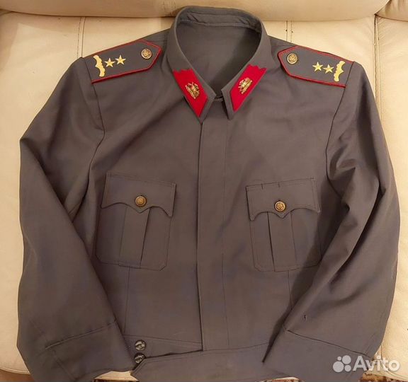 Китель Чили