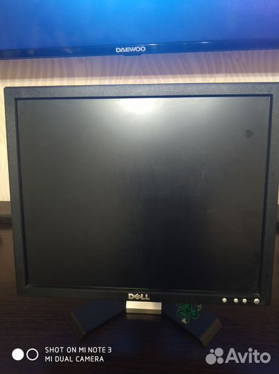 Монитор для компьютера Dell