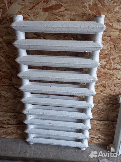 Батарея чугунная