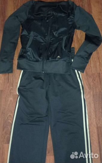 Спортивный костюм adidas