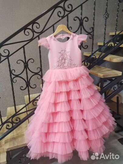 Платье для девочки на выпускной, рост 140