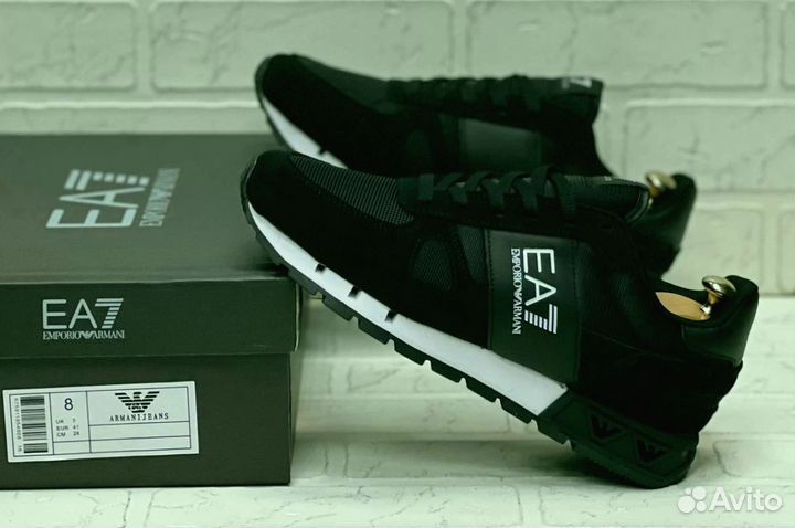 Кроссовки Armani