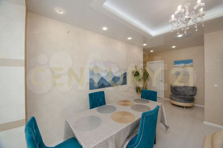 3-к. квартира, 105 м², 2/4 эт.