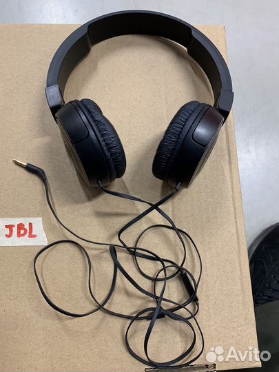 Проводные наушники JBL черные