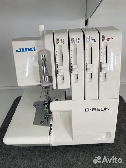 Оверлок бытовой бу