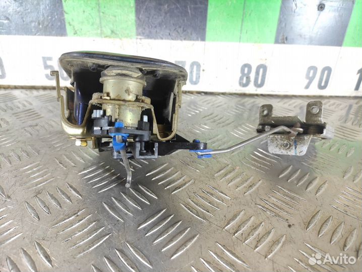 Ручка багажника наружняя Opel Omega B