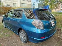 Honda Fit Shuttle 1.3 CVT, 2011, 98 000 км, с пробегом, цена 1 090 000 руб.