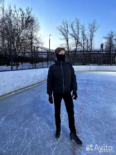 Тренер по фигурному катанию