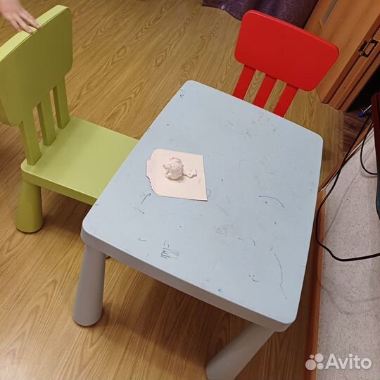Стол и стулья IKEA маммут+ табурет
