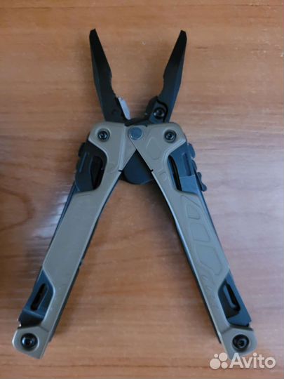 Мультитул leatherman oht