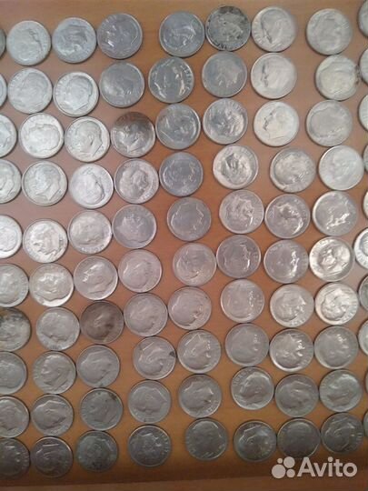 Монетки ONE dime 200 штук и 6 серебрянных