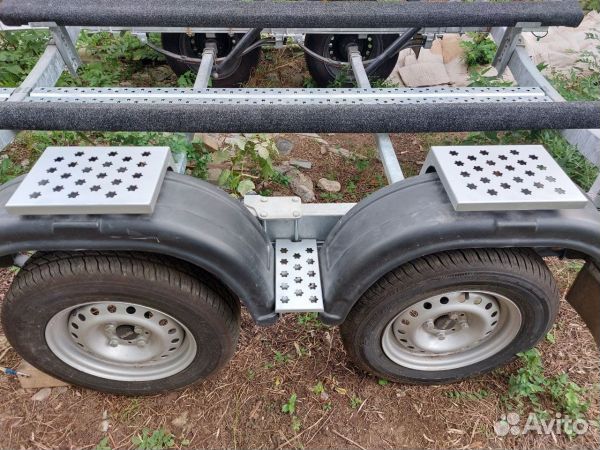 Подножка для лодочного прицепа / практик про / мз