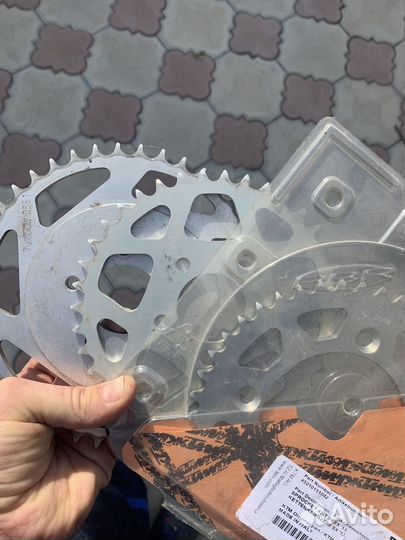 Перья ktm 50. Запчасти