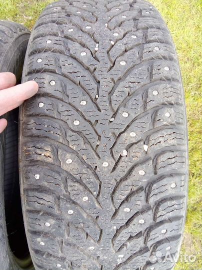 Nokian Tyres Hakkapeliitta 9 215/55 R17 98T