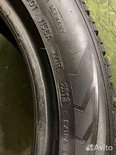 Goodyear UltraGrip 8 Performance 215/50 R17 95V