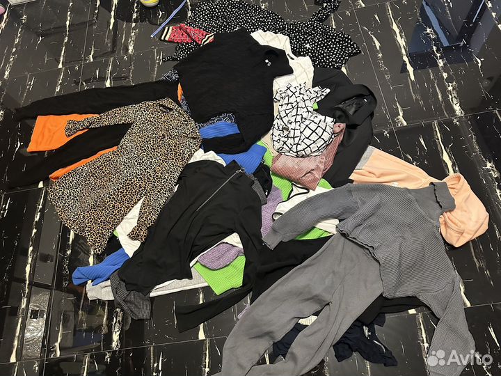 Огромный мешок вещей на девушку s/m