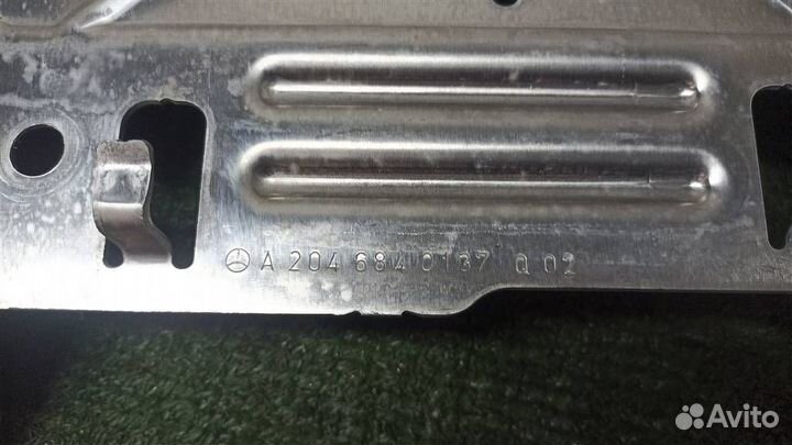 Кронштейн Mercedes Benz W204 2007-2015