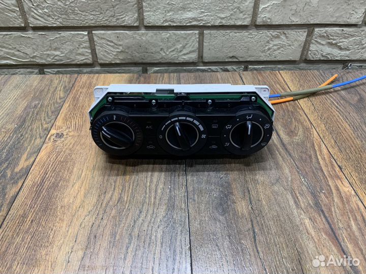 Mazda 3 (BM/BN) Блок управления климат. установкой