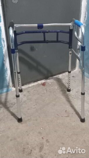 Ходунки для инвалидов