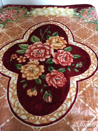 Покрывало на кровать новое двухстороннее