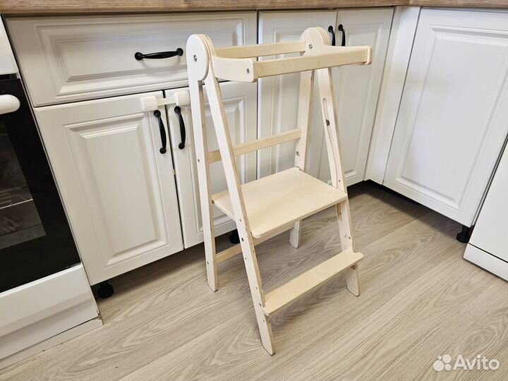 Башня помощника Монтессори