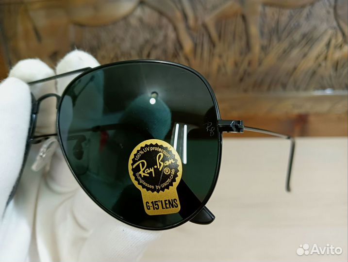 Солнцезащитные очки Ray-Ban