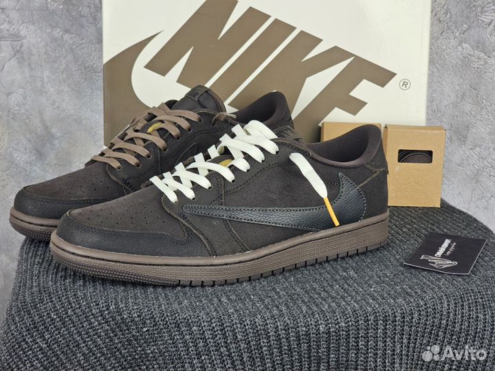 Travis Scott x Nike Air Jordan 1 Low Velvet brown