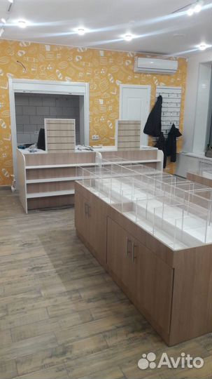 Стеллажи для магазинов (кондитерские изделия)